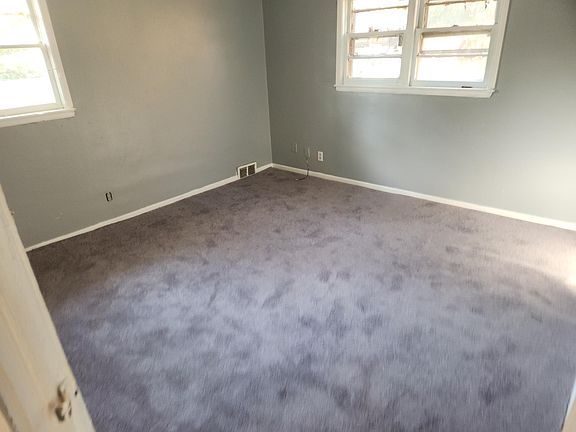 2nd image of 2711 W Lincoln Ave