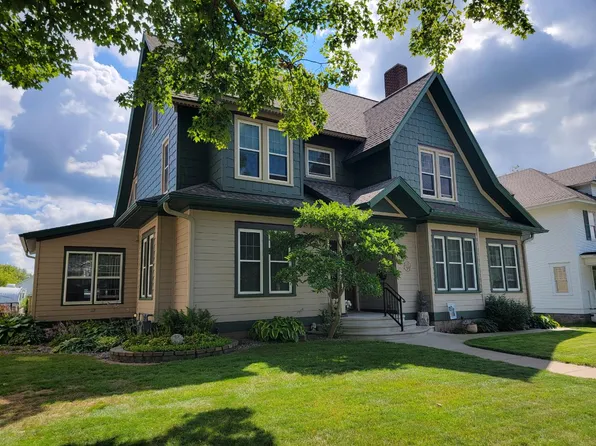 323 7th Ave, Antigo, WI 54409