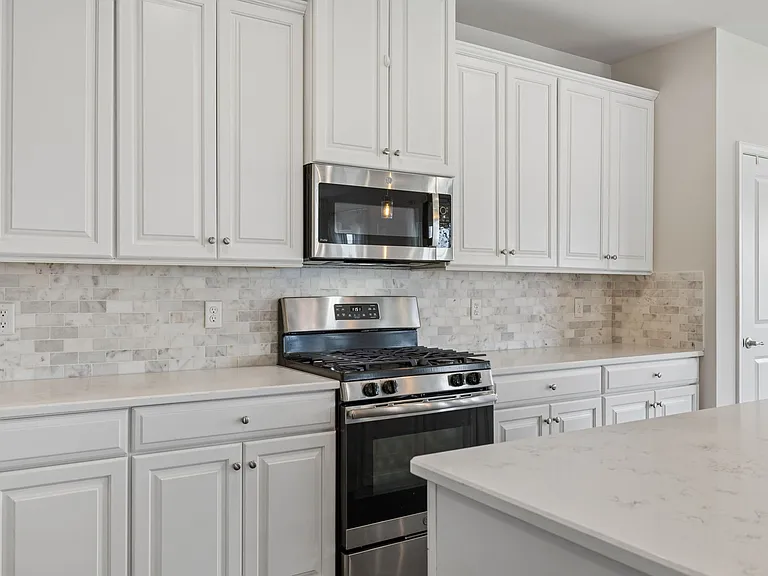 2030 Oglethorpe Dr — Photo 32