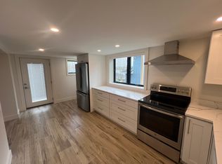 1 Rose Ln #UB, Gloucester, MA 01930