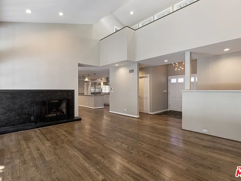 1277 N Norman Pl — Photo 7
