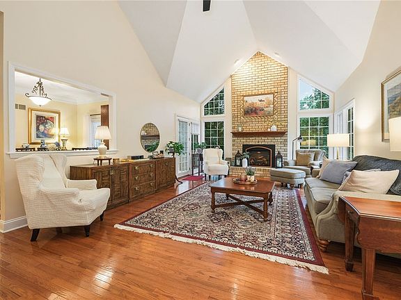 3rd image of 491 Pinkerton Rd