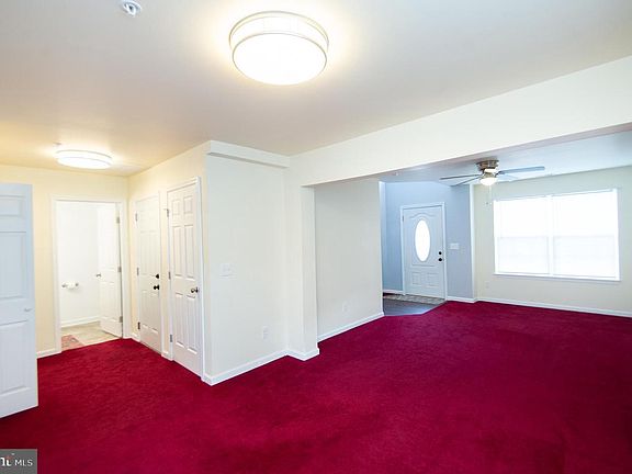 5th image of 210 Wood Duck Dr