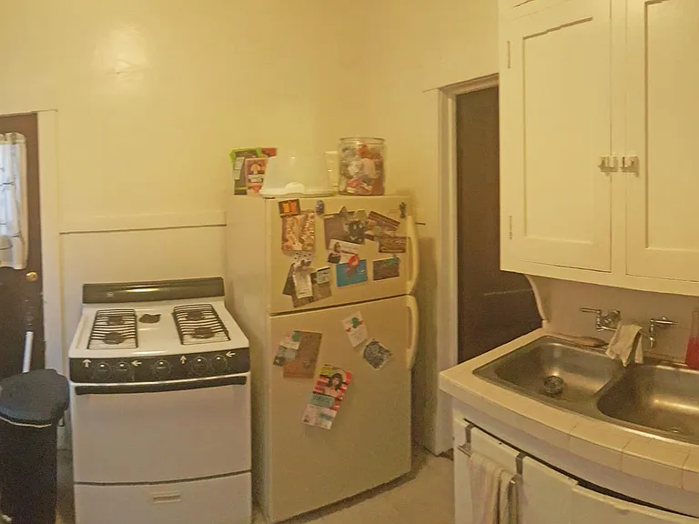 309 Edith Blvd NE #1 — Photo 8
