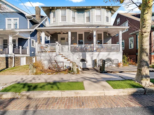 9 S Victoria Ave, Ventnor City, NJ 08406