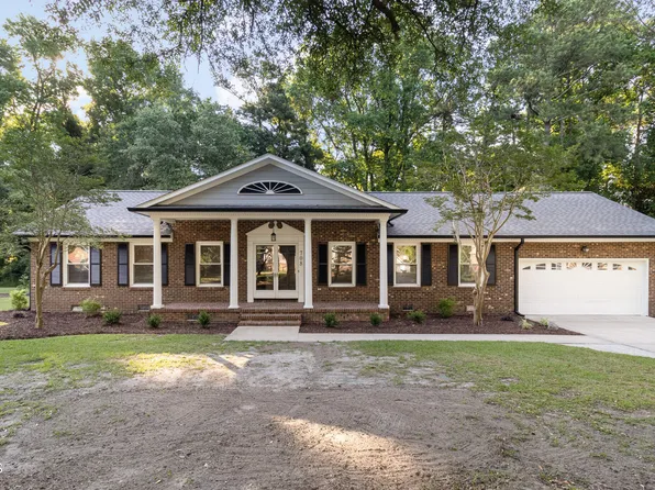 708 Clarence Ct, Goldsboro, NC 27530
