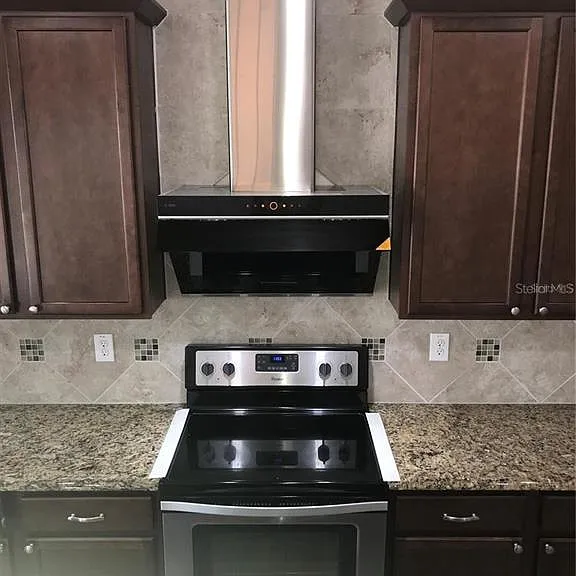 2504 Amati Dr — Photo 10