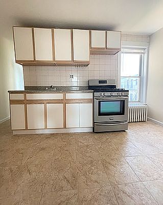 4th image of 28-49 46th St APT 3L