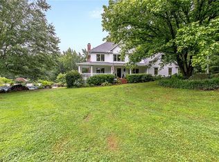 2398 E Maddox Rd, Buford, GA 30519