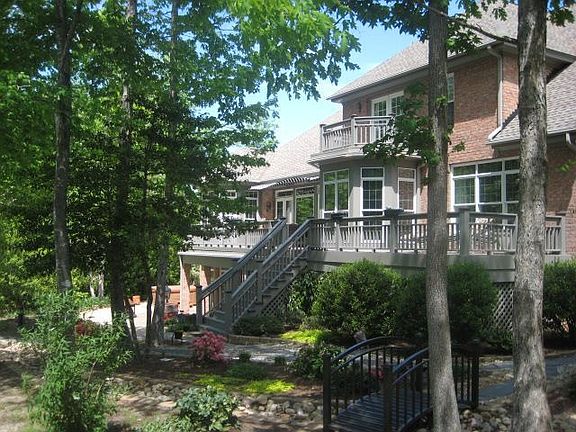 2nd image of 104 Ansley