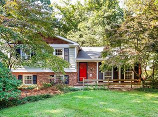 6108 Colchester Pl, Charlotte, NC 28210