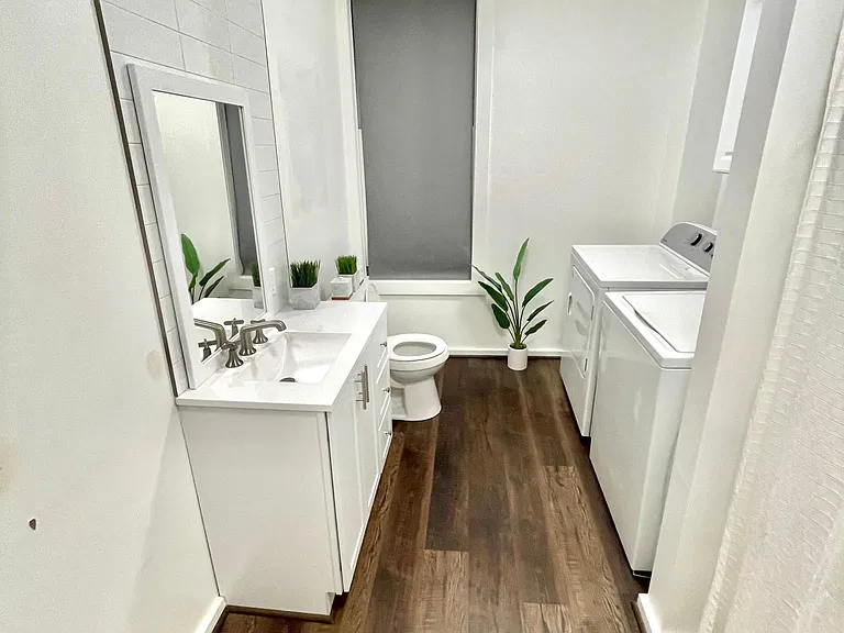 143 Oak St #1 — Photo 10