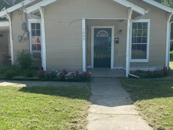 1005 Dodson St, Gainesville, TX 76240