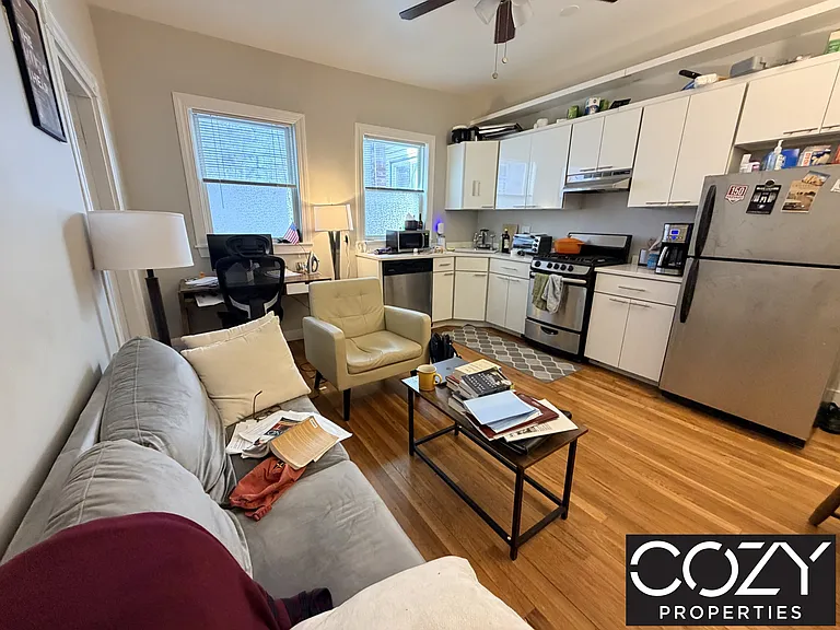 26 John F Kennedy St #7 — Photo 2