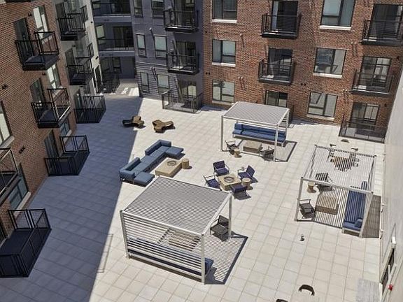 5th image of 6349 N College Ave APT 423