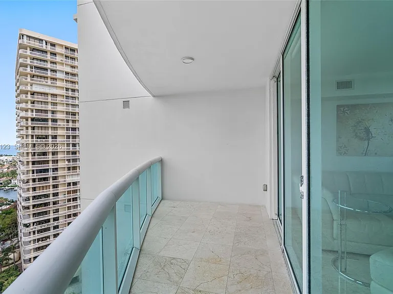 19400 Turnberry Way #1731 — Photo 25