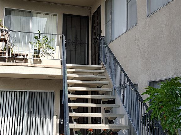 2nd image of 4078 Louisiana St APT 7