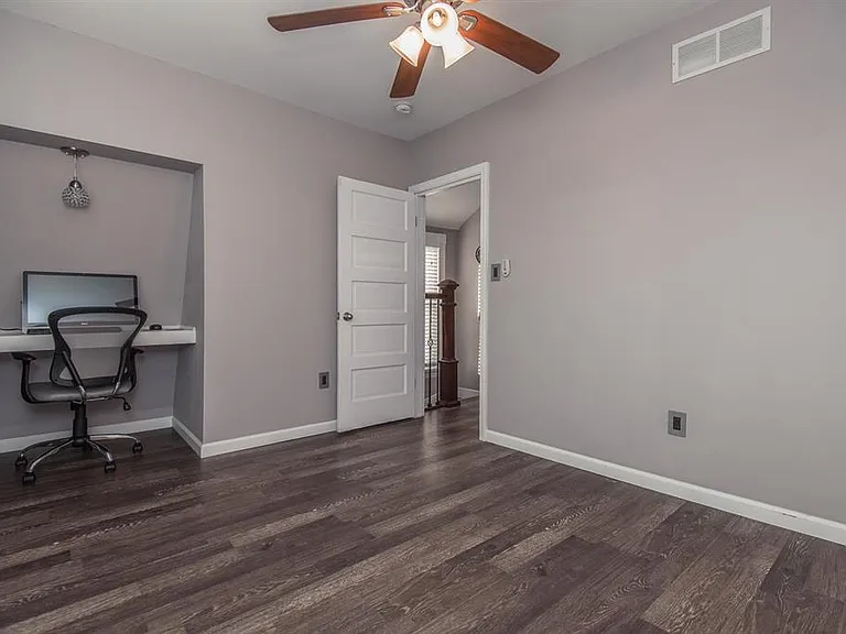 4973 Blow St — Photo 15