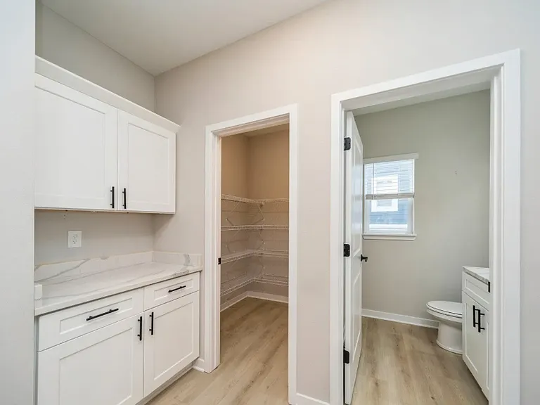1012 Maple St #0 — Photo 8