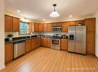 208 Western Ave APT 6, Hampden, ME 04444