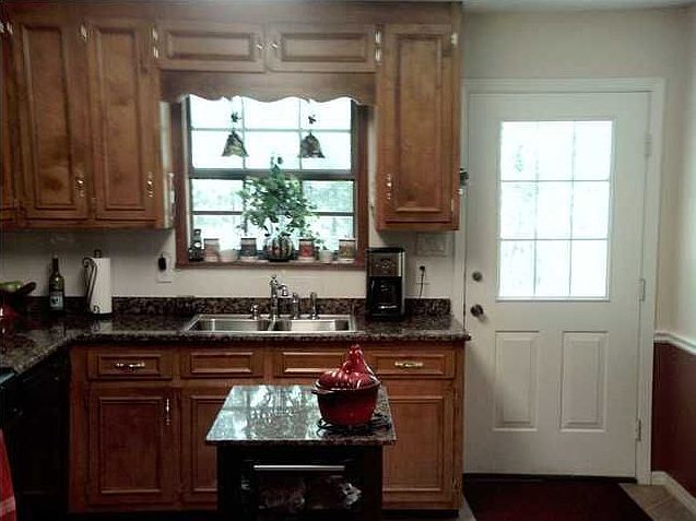 2nd image of 177 Bay View Dr