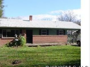 82 Boxwood Ln, Brevard, NC 28712