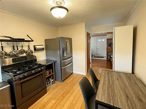 5th image of 1143 Barone Dr