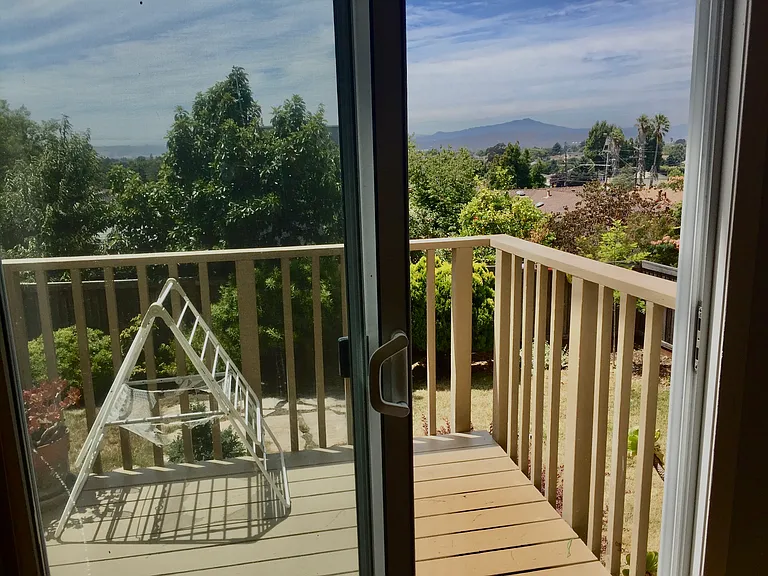 5854 Ralston Ave — Photo 2