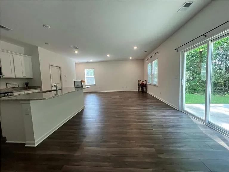 705 Evergreen Rd — Photo 15