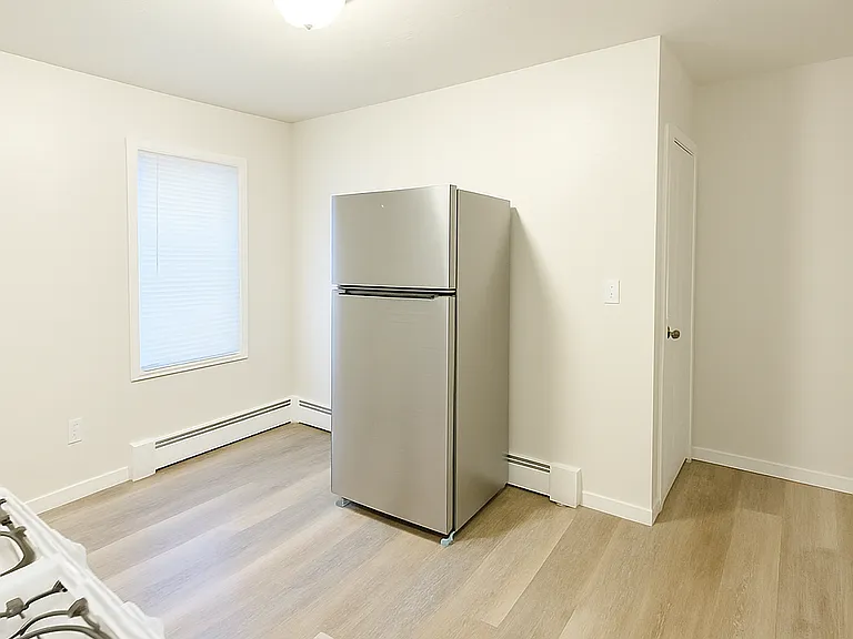 228 1/2 State St #2 — Photo 8