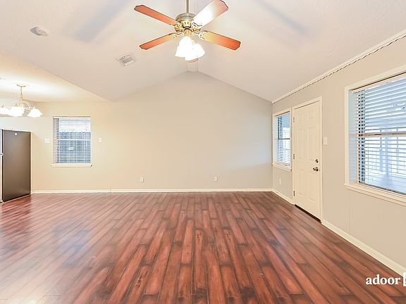5th image of 3453 Pine Ln