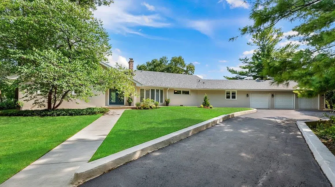 5006 W Lake Shore Dr photo 1