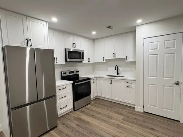 145 Riverhead Dr #Basement, Toronto, ON M9W 4H1