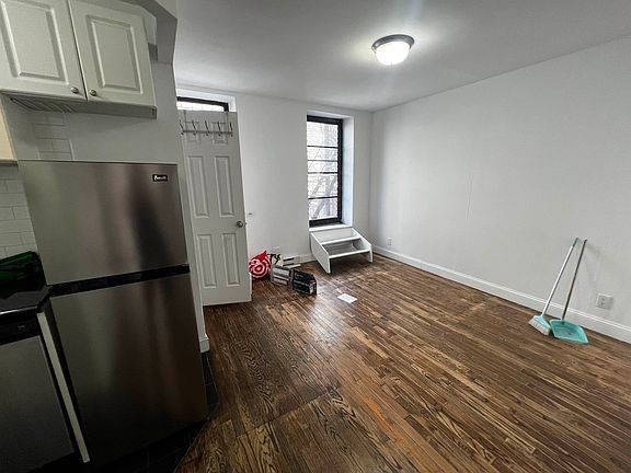5th image of 199 1st Ave APT 1