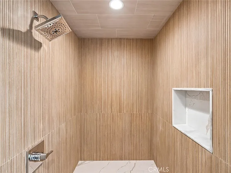 425 N Alfred St #2 — Photo 14