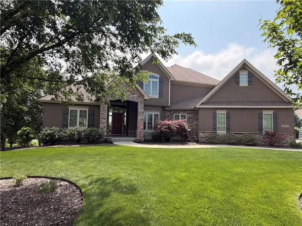 11775 NW 81st St, Parkville, MO 64152