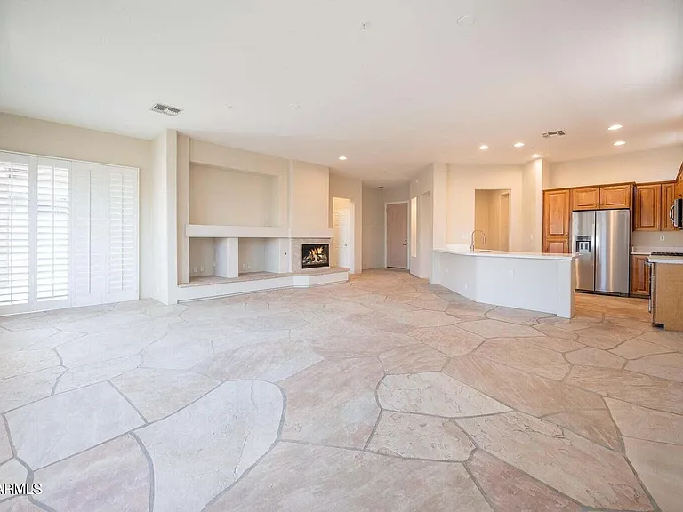 7684 E Balao Dr — Photo 13