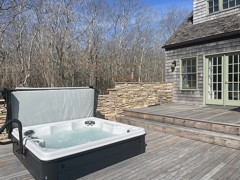 342 Old Sag Harbor Rd — Photo 21