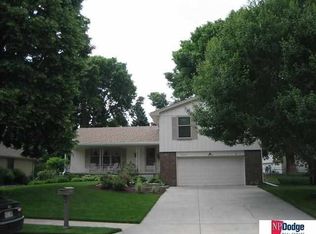13627 Stanford St, Omaha, NE 68144