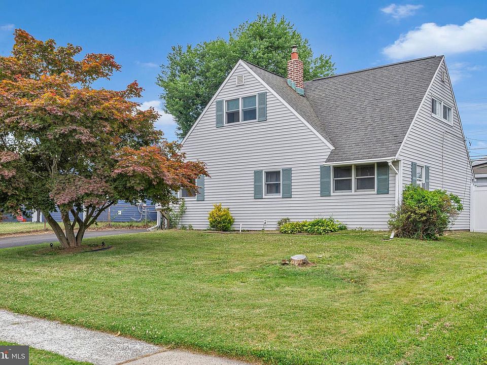 1st image of 45 Red Cedar Dr