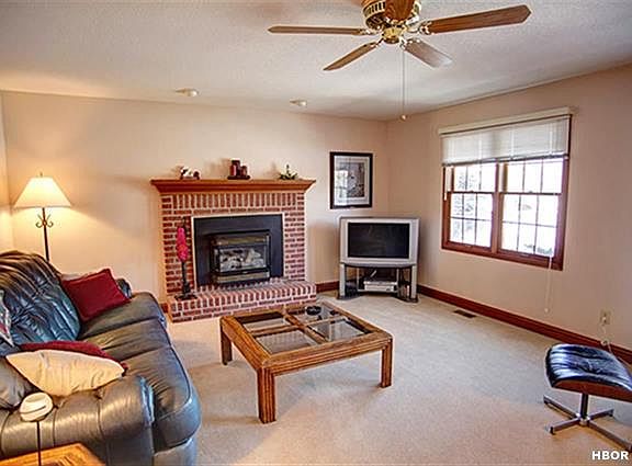 4th image of 400 Hedgewyck Dr