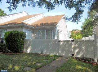 314 Woods Edge Pl, Langhorne, PA 19047