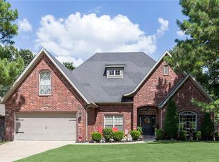 2409 Summer Oak St, Springdale, AR 72762