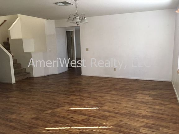 2nd image of 1400 Pacific Terrace Dr