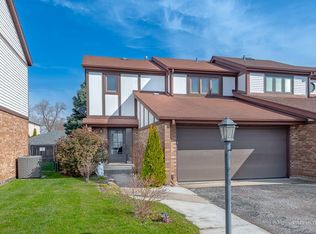 7840 Sheffield Dr, Palos Hills, IL 60465