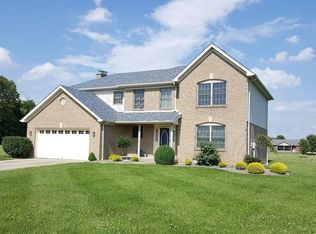 418 Fawnmeadows Dr, Sunman, IN 47041