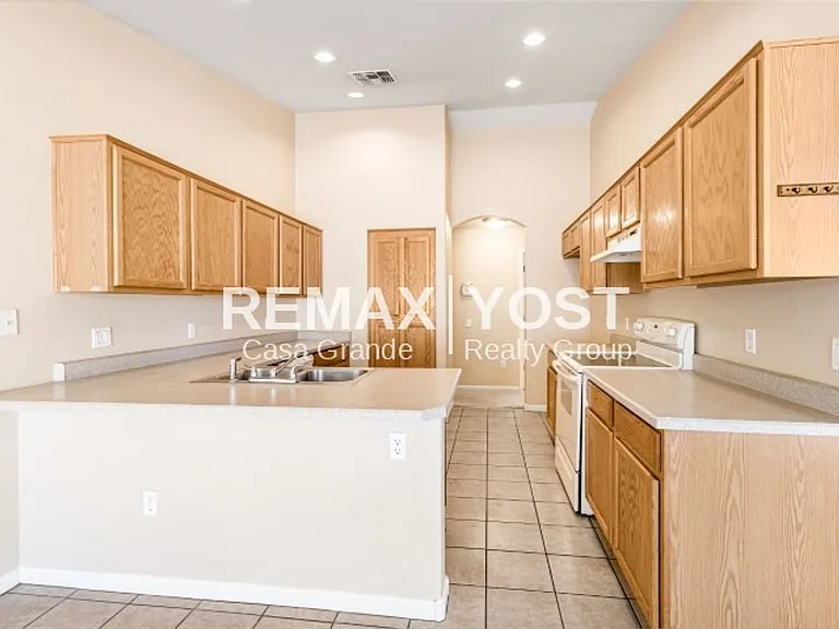 1846 N Princeton Ave — Photo 5