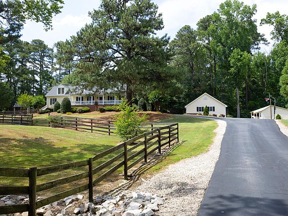 3rd image of 4205 Millpoint Dr