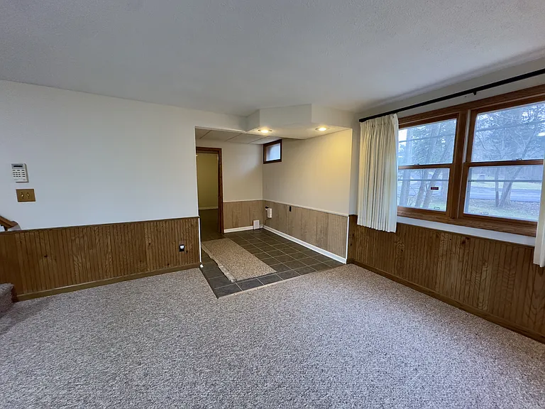 690 Terrace Lake Rd — Photo 66