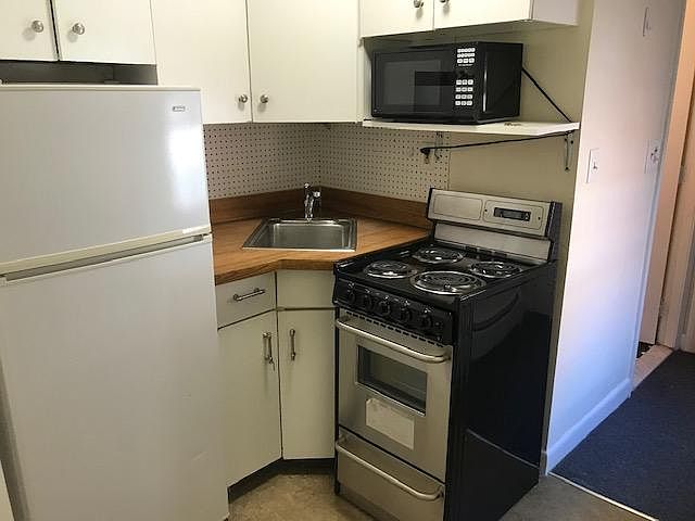 2nd image of 11 S Russell St APT 5